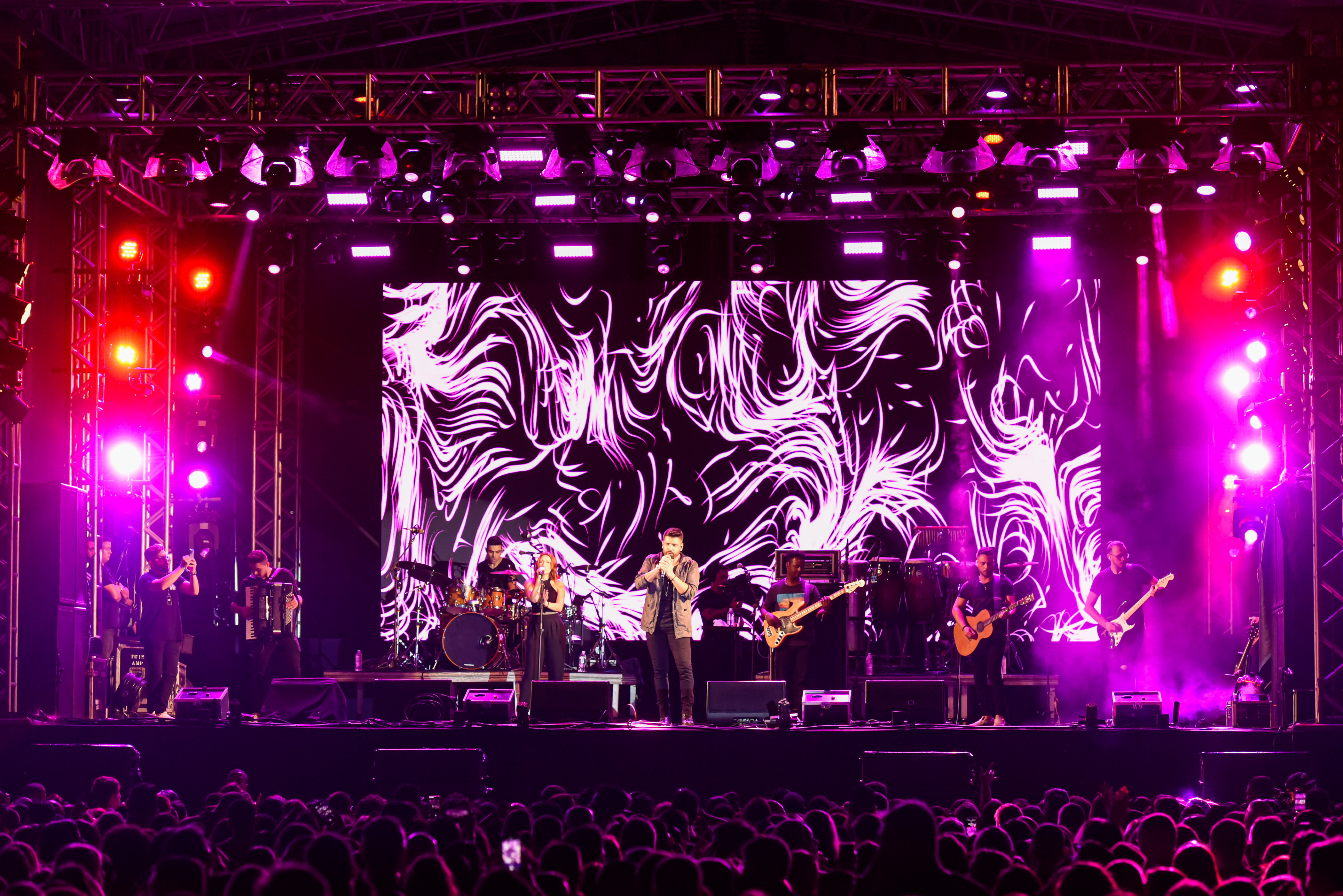 RIO DE JANEIRO, RJ - 28.10.2022: CANTOR JOÃO GABRIEL SERTANEJO IN RIO 2022 - O cantor João Gabriel se apresenta em mais uma edição do Sertanejo In Rio na Marina da Glória, na sexta-feira (28/10). (Foto: Carlos Santtos /Fotoarena/Folhapress) ORG XMIT: 2284863