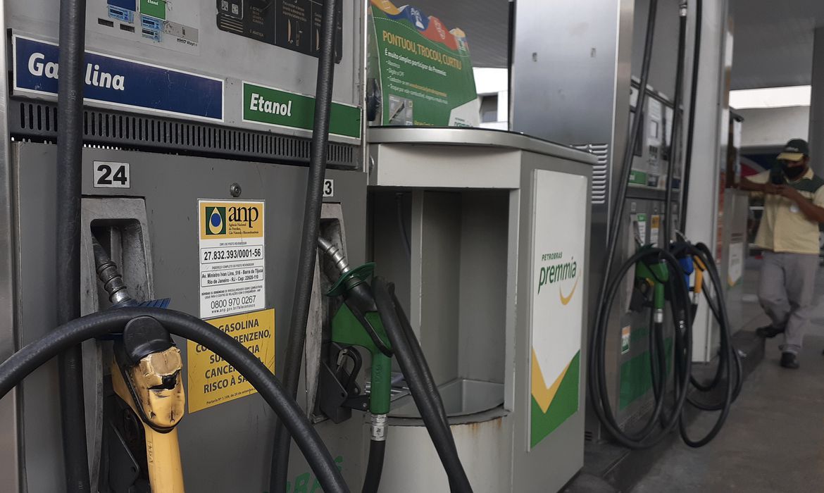 Petrobras reduz preço do diesel nas refinarias em 5,8%