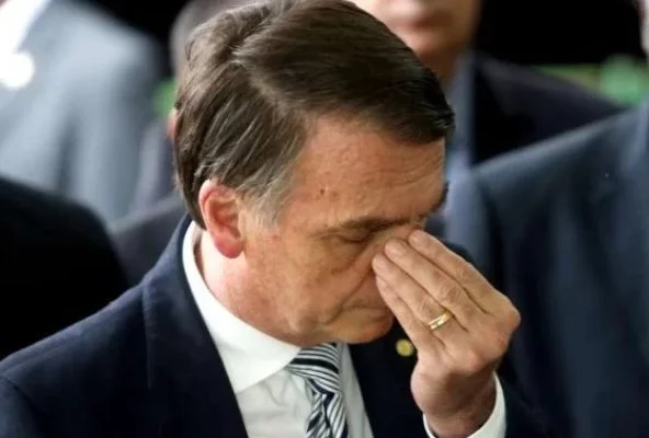Bolsonaro pede visto de mais 6 meses às autoridades norte-americanas