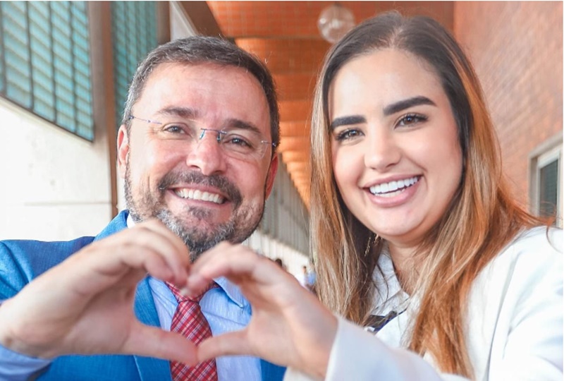 B Rbara Do Firmino Faz Pronunciamento Sobre Seu Apoio Ao Deputado F Bio