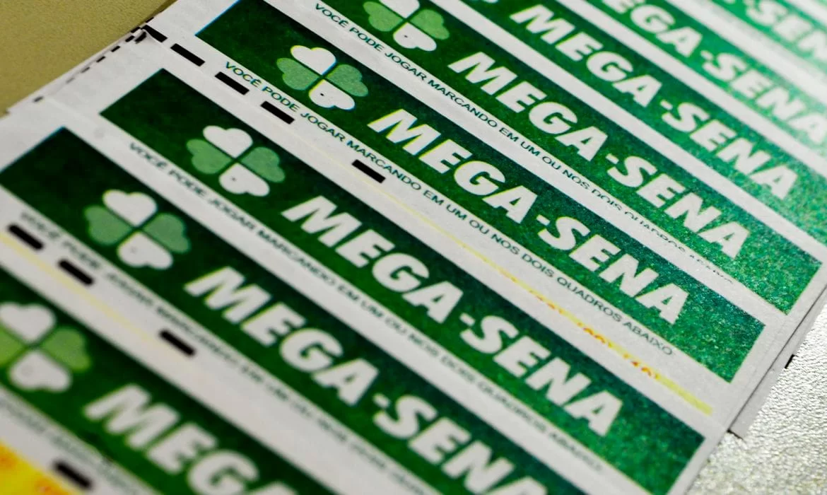Loterias: Mega-Sena acumula e prêmio vai a R$ 105 milhões