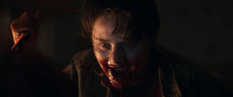 Novo filme de Evil Dead ganha primeira imagem aterrorizante