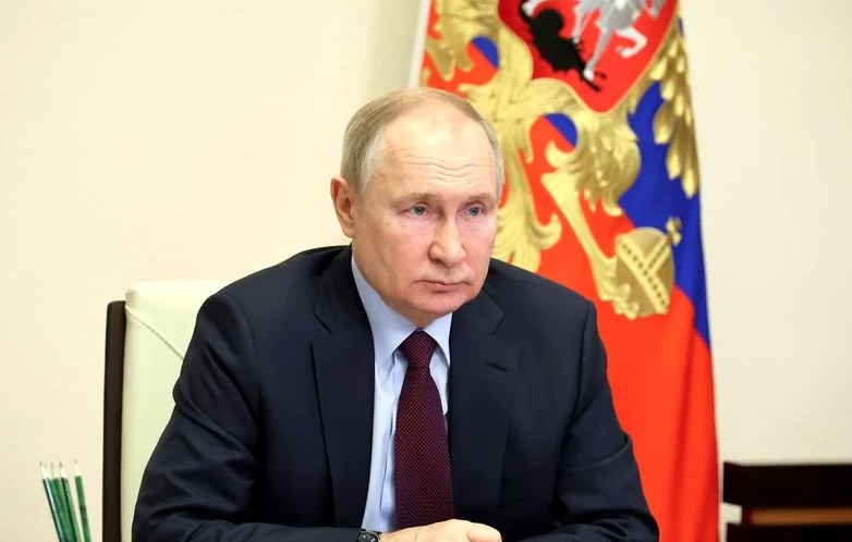 No Dia da Vitória, Putin diz que Ocidente quer destruir a Rússia
