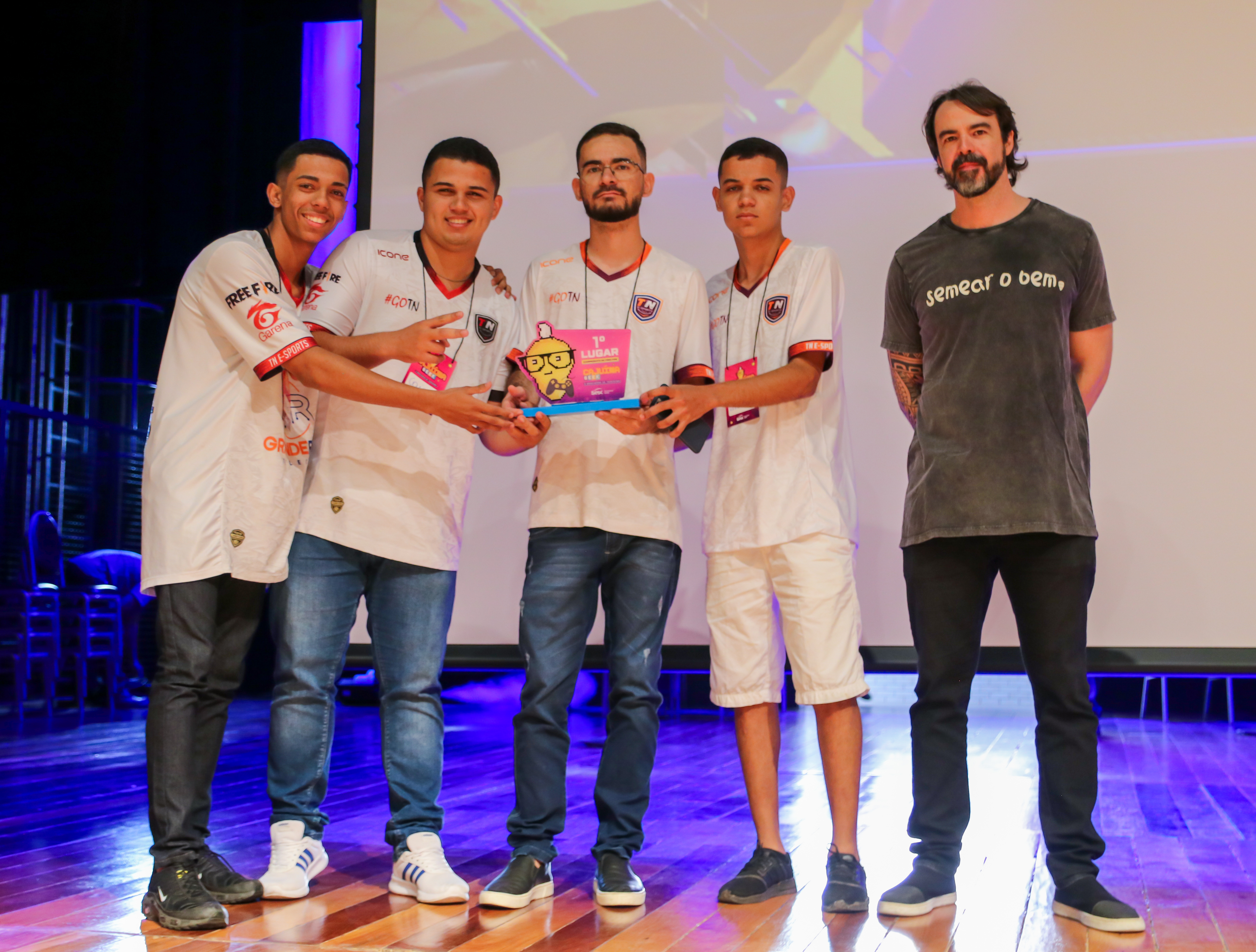 Equipe Ragnarock conquista primeira colocação no Campeonato Liga Sesc de Free Fire