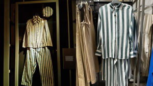 Riachuelo recolhe roupa associada ao Holocausto de suas lojas após críticas