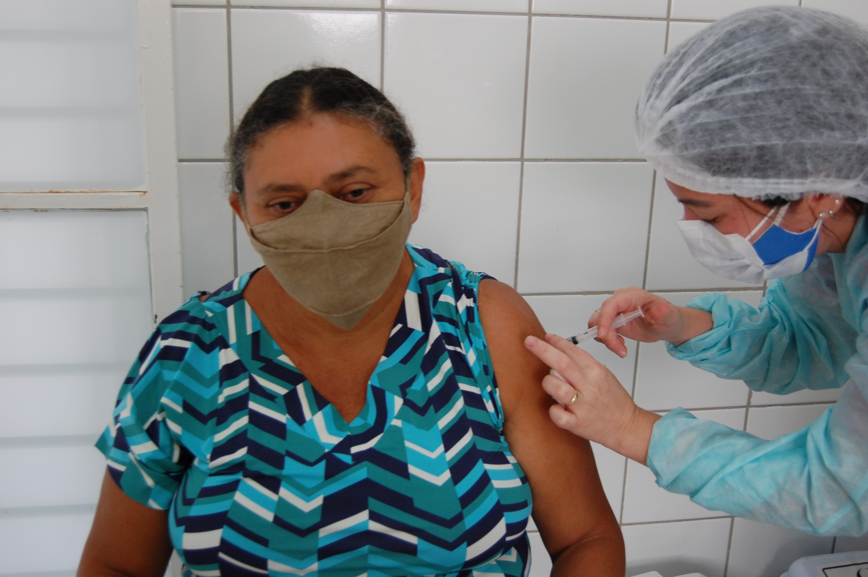 FMS passa a adotar novas regras de vacinação contra a covid-19