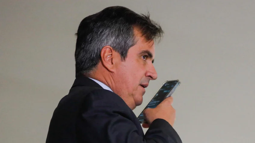 https://www.poder360.com.br/partidos-politicos/federacao-pp-uniao-brasil-e-republicanos-pode-sair-em-2024-diz-ciro-nogueira/