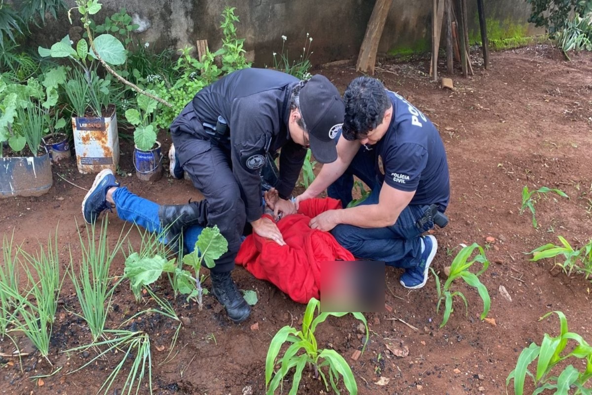 Assassino pediu pá a vizinho para enterrar cuidadora após matá-la