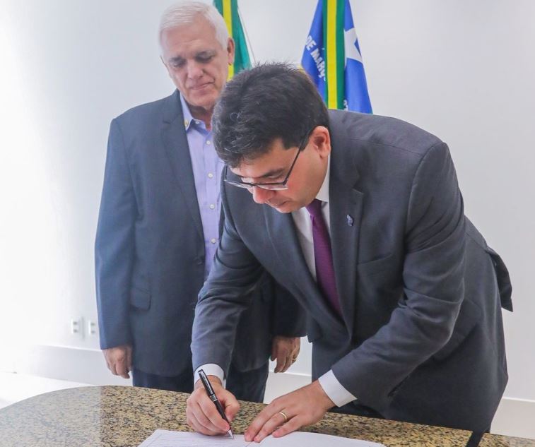 Rafael Fonteles solicita autorização