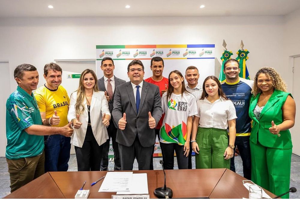 Atletas e técnicos assinam termo de adesão ao Bolsa Atleta Piauí na segunda-feira (25)