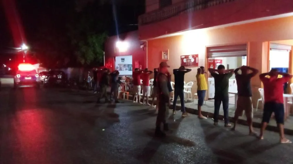 Dois são presos durante operação da Polícia Militar em Curimatá e Avelino Lopes