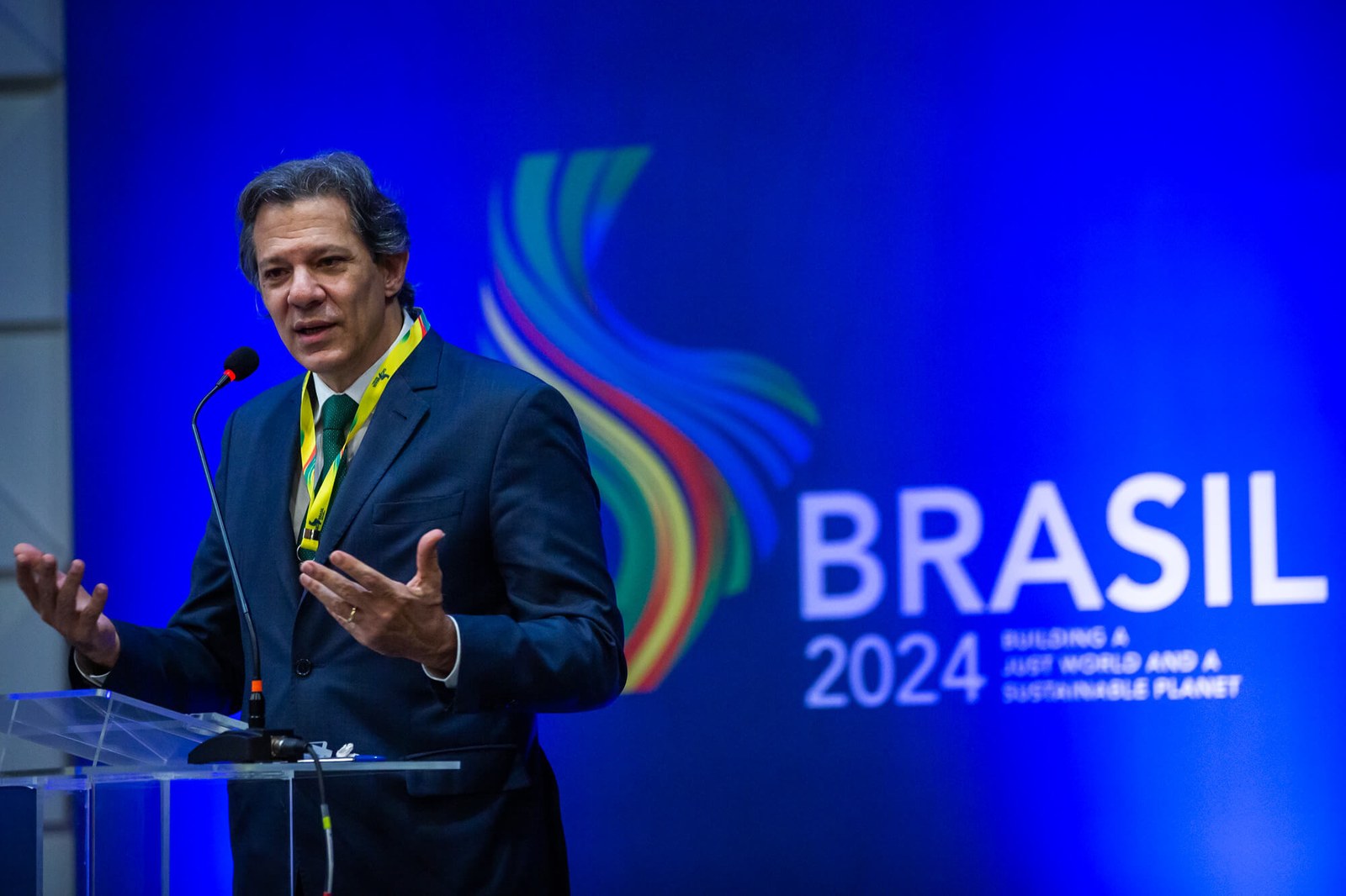 Ministro da Fazenda do Brasil, Fernando Haddad, ressaltou a importância do Brasil como modelo para mudanças estruturais e propostas de reformulação de instituições e práticas fiscais globais.