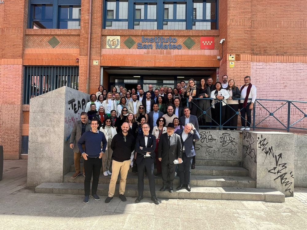Secretário da Educação visita escolas de excelência na Espanha para troca de experiências
