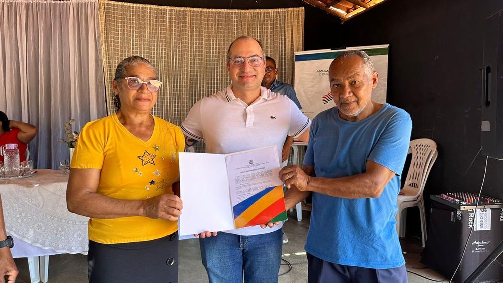 Interpi entrega títulos definitivos de terras para dezenas de famílias na comunidade Soizão, em Oeiras