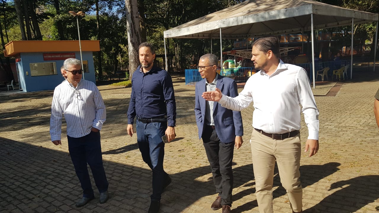 Semdec visita Expo Goiás