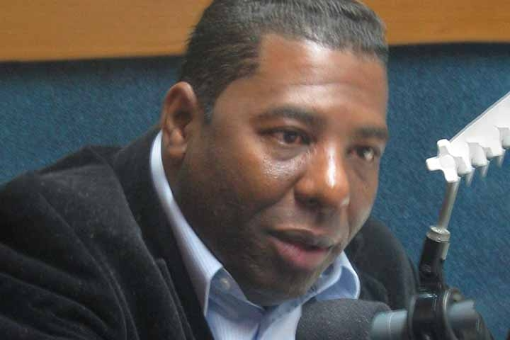 Justiça bloqueia direitos autorais de Netinho de Paula por dívida de R$ 114 mil