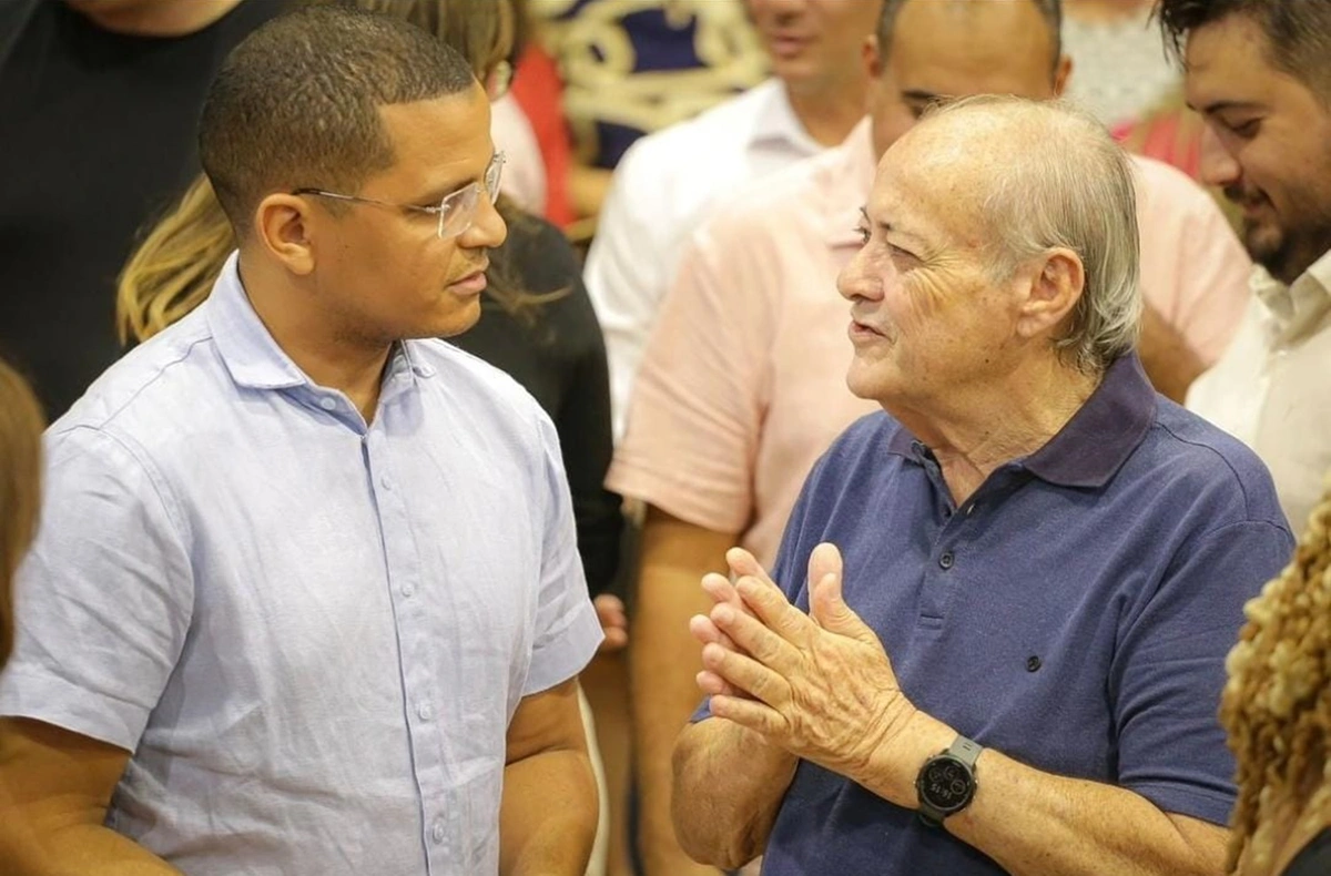 Secretário de municipal de Educação, Ismael Silva e prefeito de Teresina, Silvio Mendes