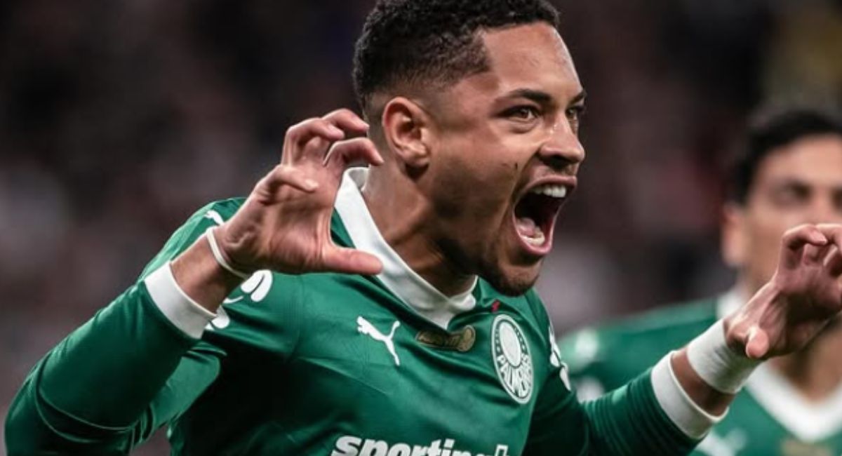 Vitor Roque apaga post polêmico com suposto conteúdo homofóbico