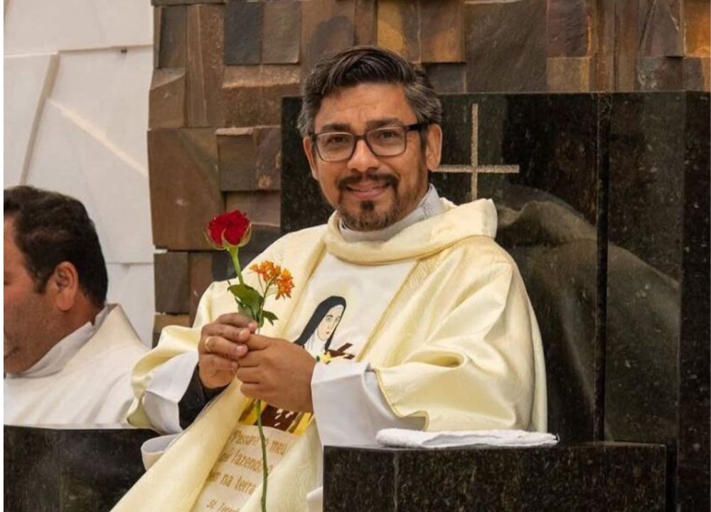 Padre é encontrado morto em matagal após desaparecer em assalto