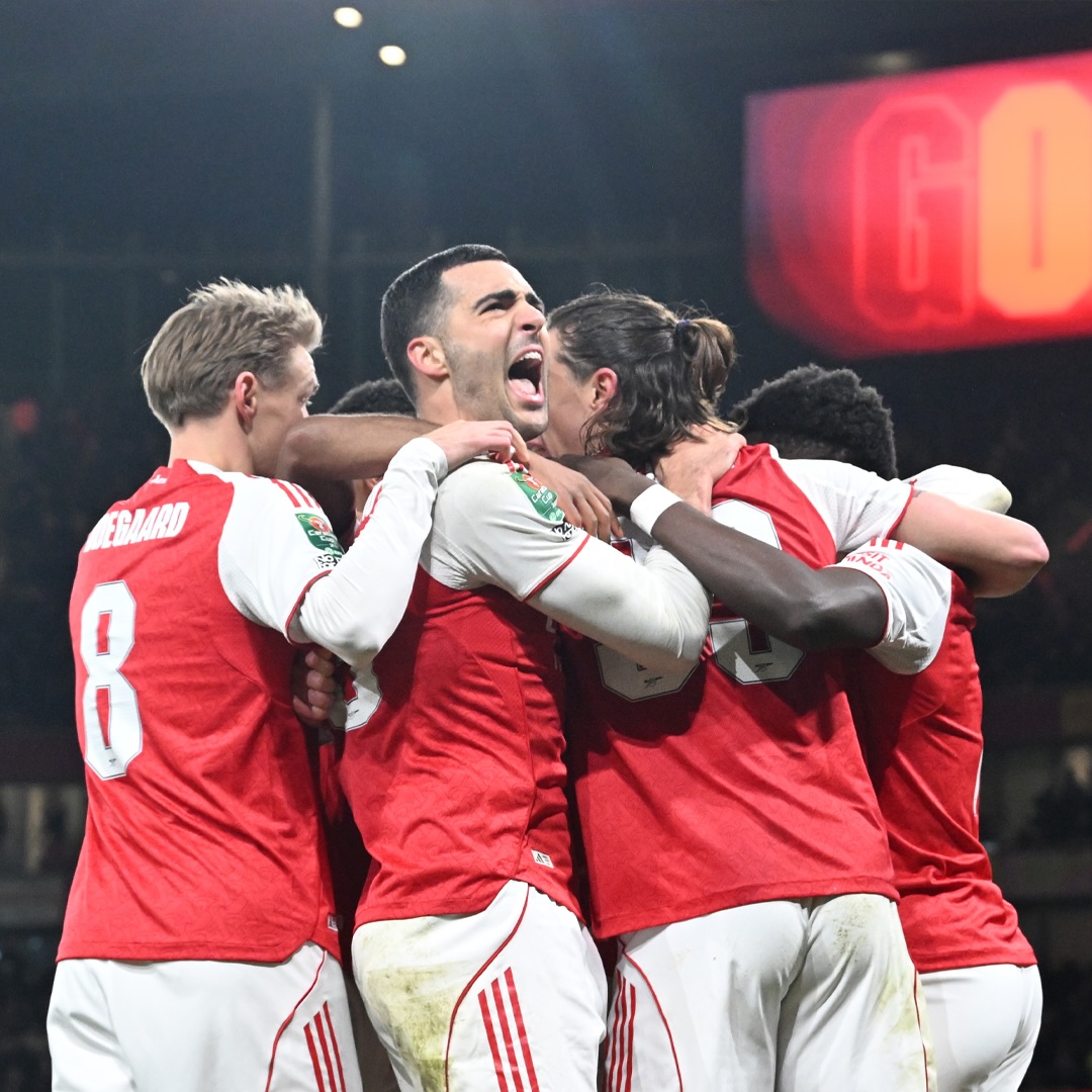 Arsenal vence Crystal Palace nos pênaltis e vai à semifinal da Copa da Liga Inglesa contra o Chelsea