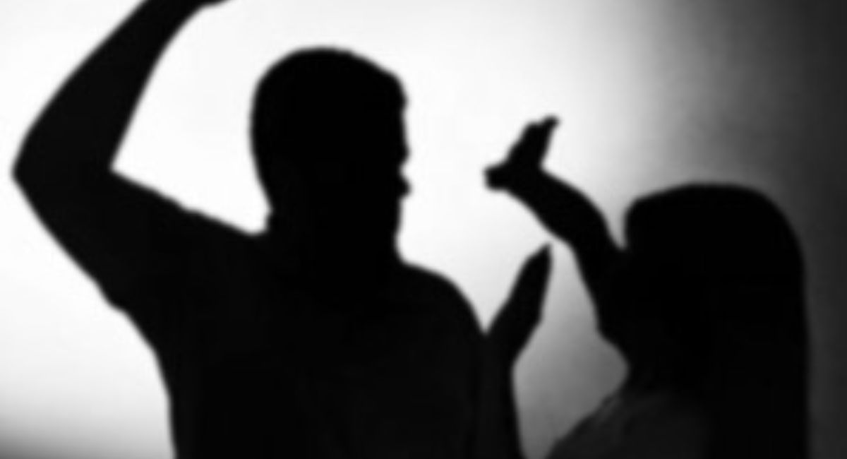 Ex-esposa de cantor famoso consegue medida protetiva e é proibido de contato