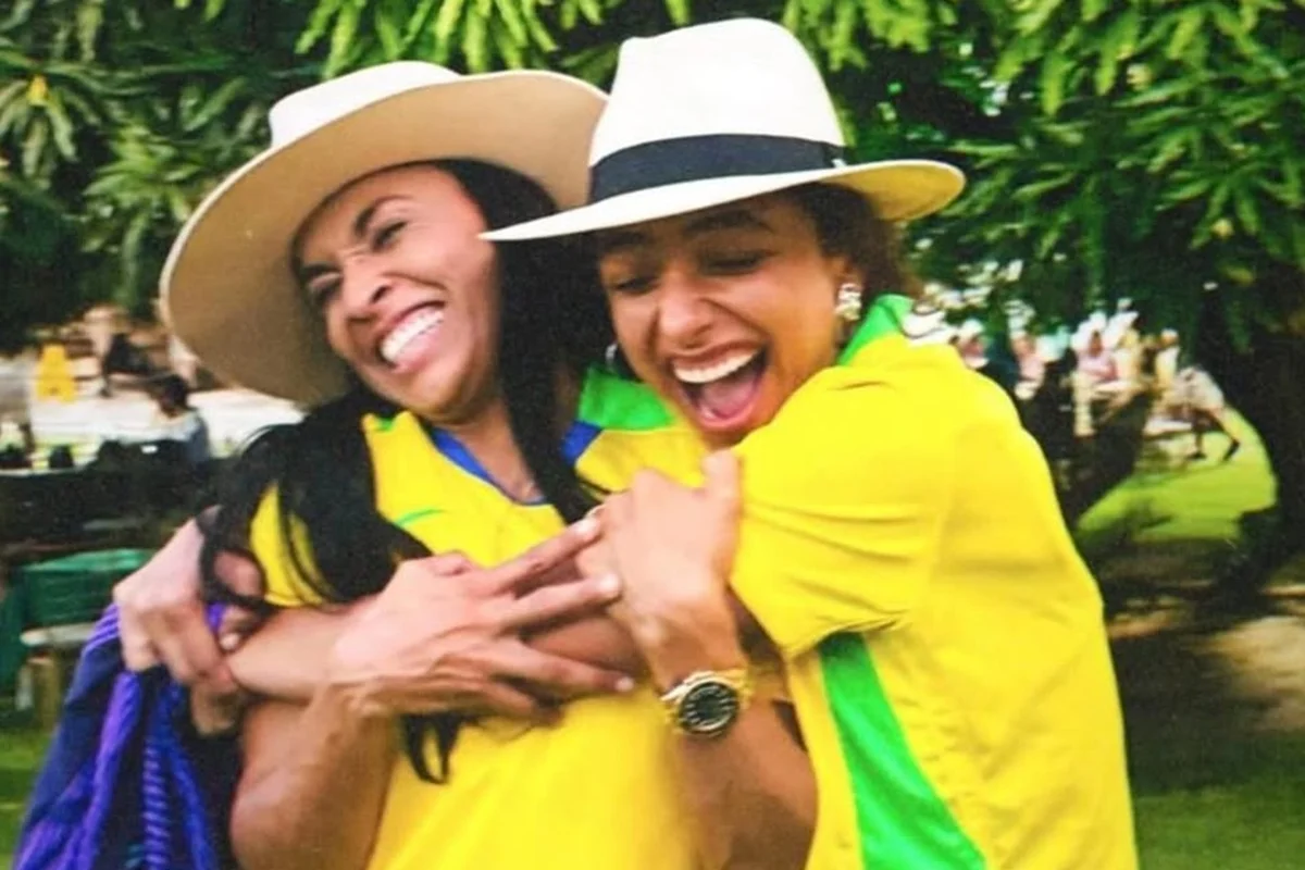 Marta celebra atriz que viverá sua história no cinema