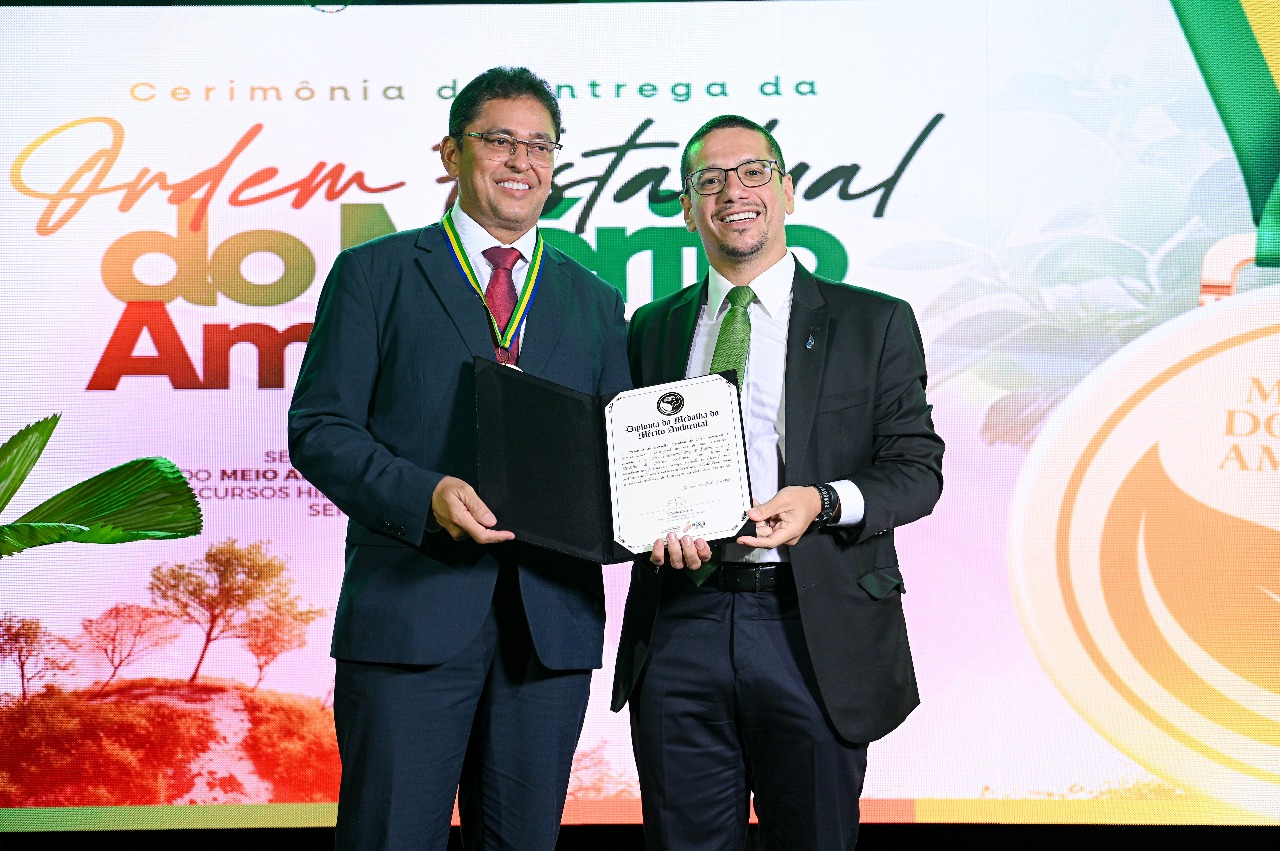 Cleandro Alves de Moura é homenageado por atuação na defesa ambiental