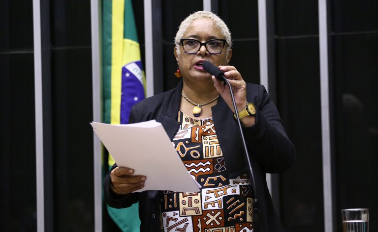 Deputada Enfermeira Rejane (PCdoB-RJ)