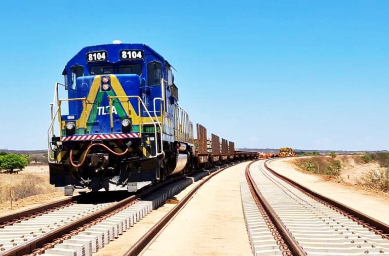 O governo reconhece que a ferrovia é a principal obra de estrutura logística em andamento no Nordeste. Foto: TLSA/ Divulgação