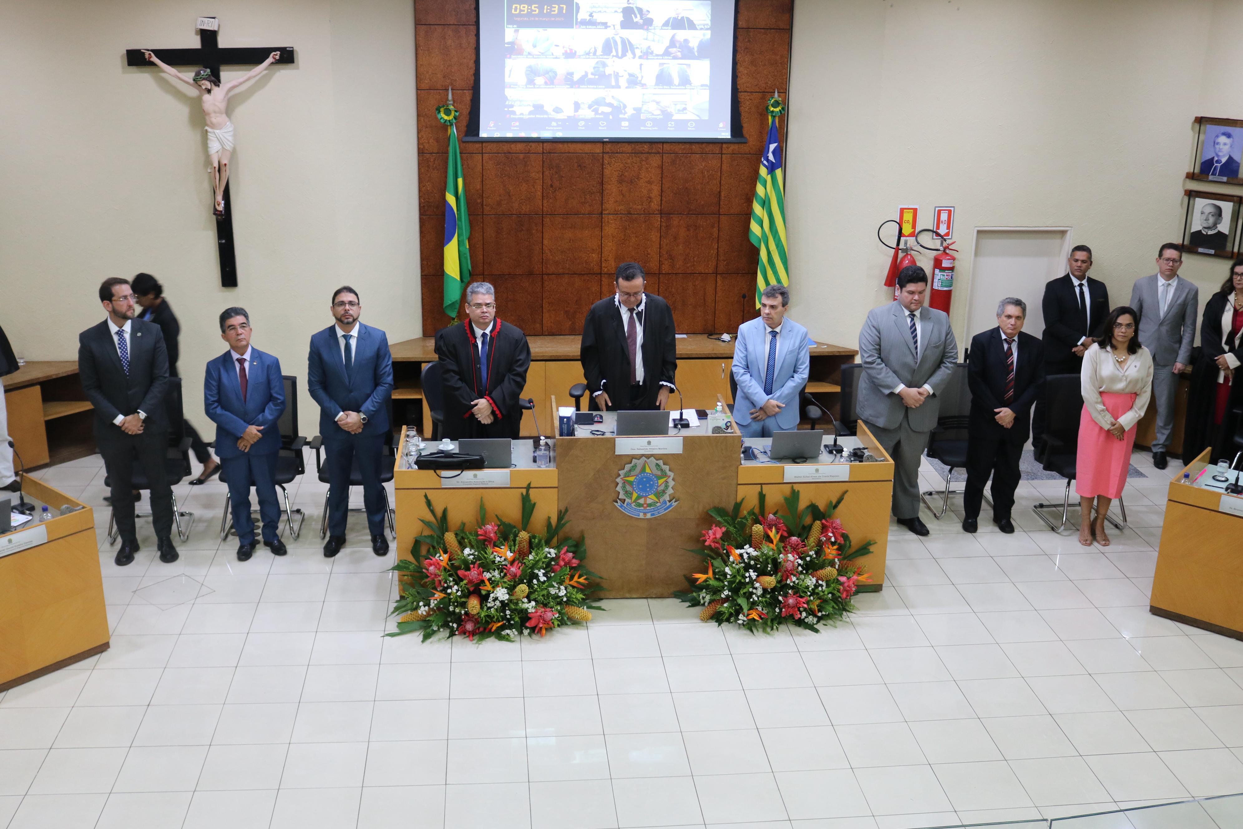 OAB-PI marca presença na posse de Edson Alves como juiz da Corte Eleitoral do TRE-PI