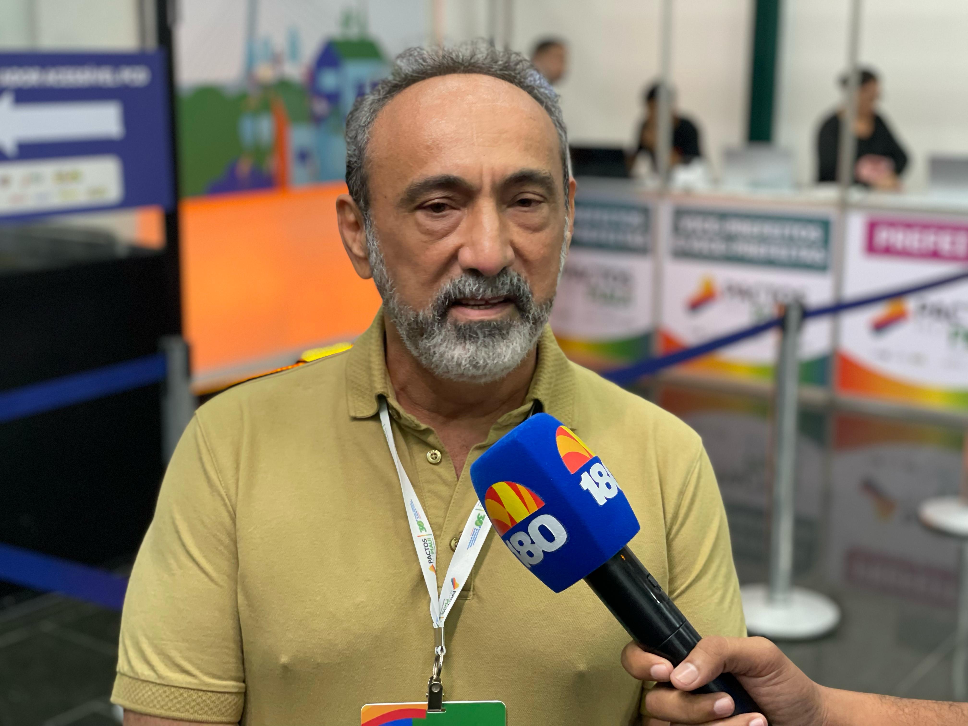 Prefeito Erivaldo Lopes