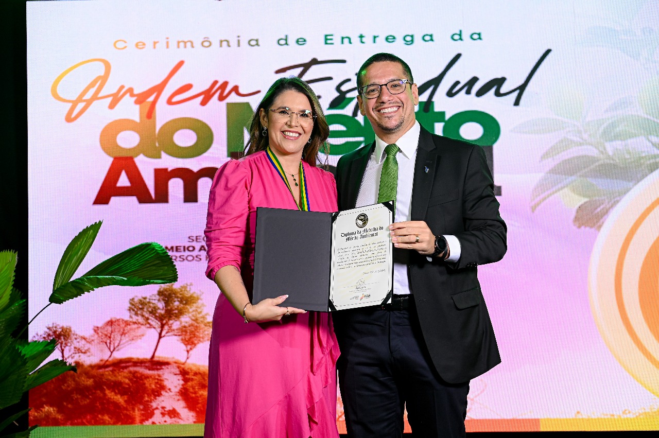 Rochelle Martins é reconhecida como Servidora Pública de Destaque Ambiental