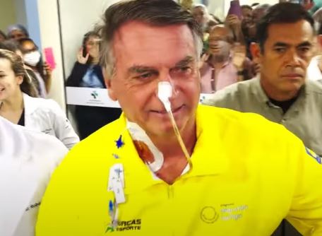 Antes da cirurgia, Bolsonaro
