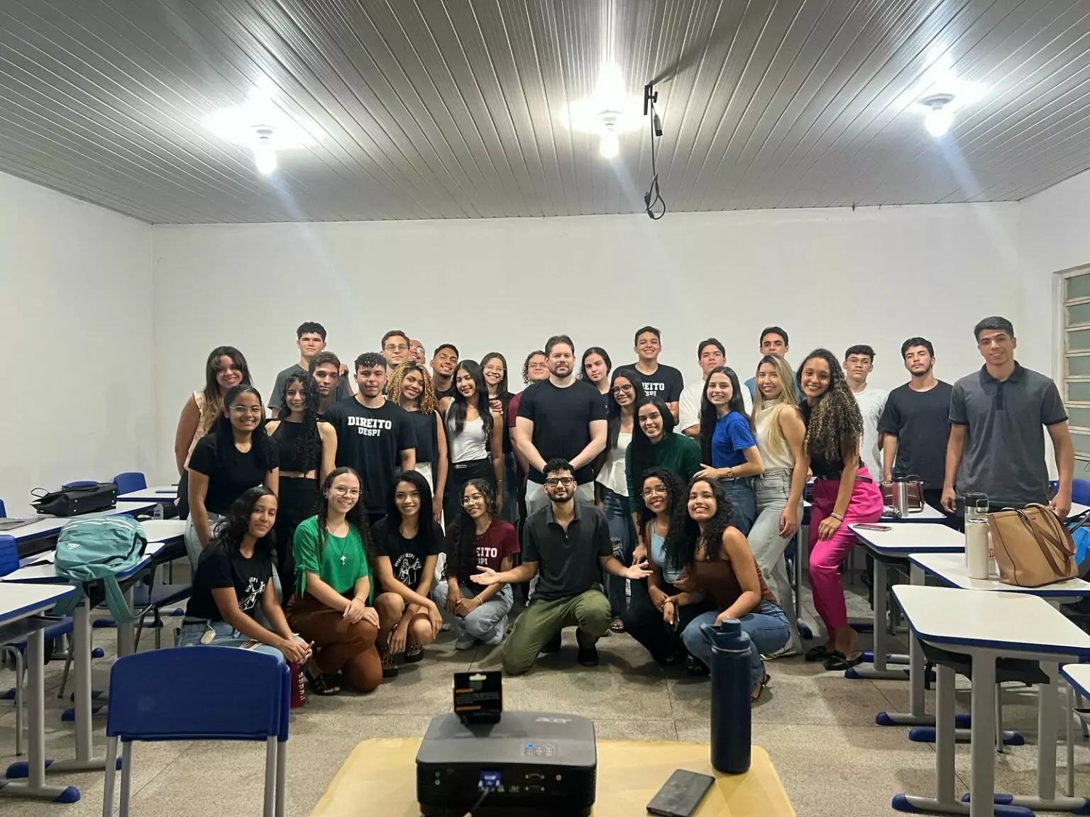 Projeto de extensão em Direito e Inteligência Artificial prepara alunos para os desafios jurídicos do futuro