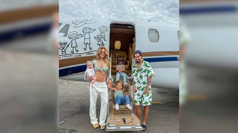 Virginia Fonseca recebe homenagem em seu aniversário