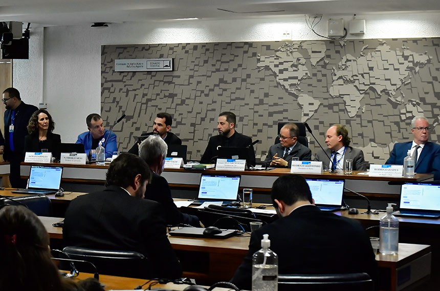 Produtores cobram transparência no Senado para resolução de pendências ambientais