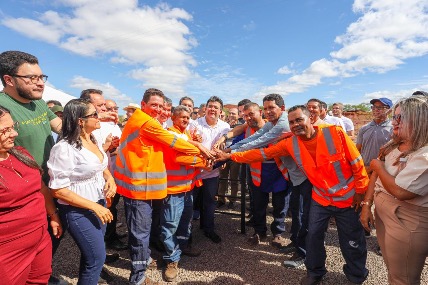 Rafael Fonteles inaugura rodovia em João Costa e confere funcionamento do Saúde Digital