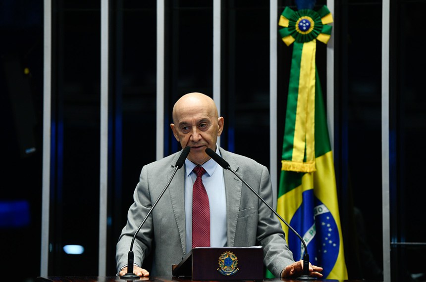 Senador Confúcio Moura (MDB-RO)