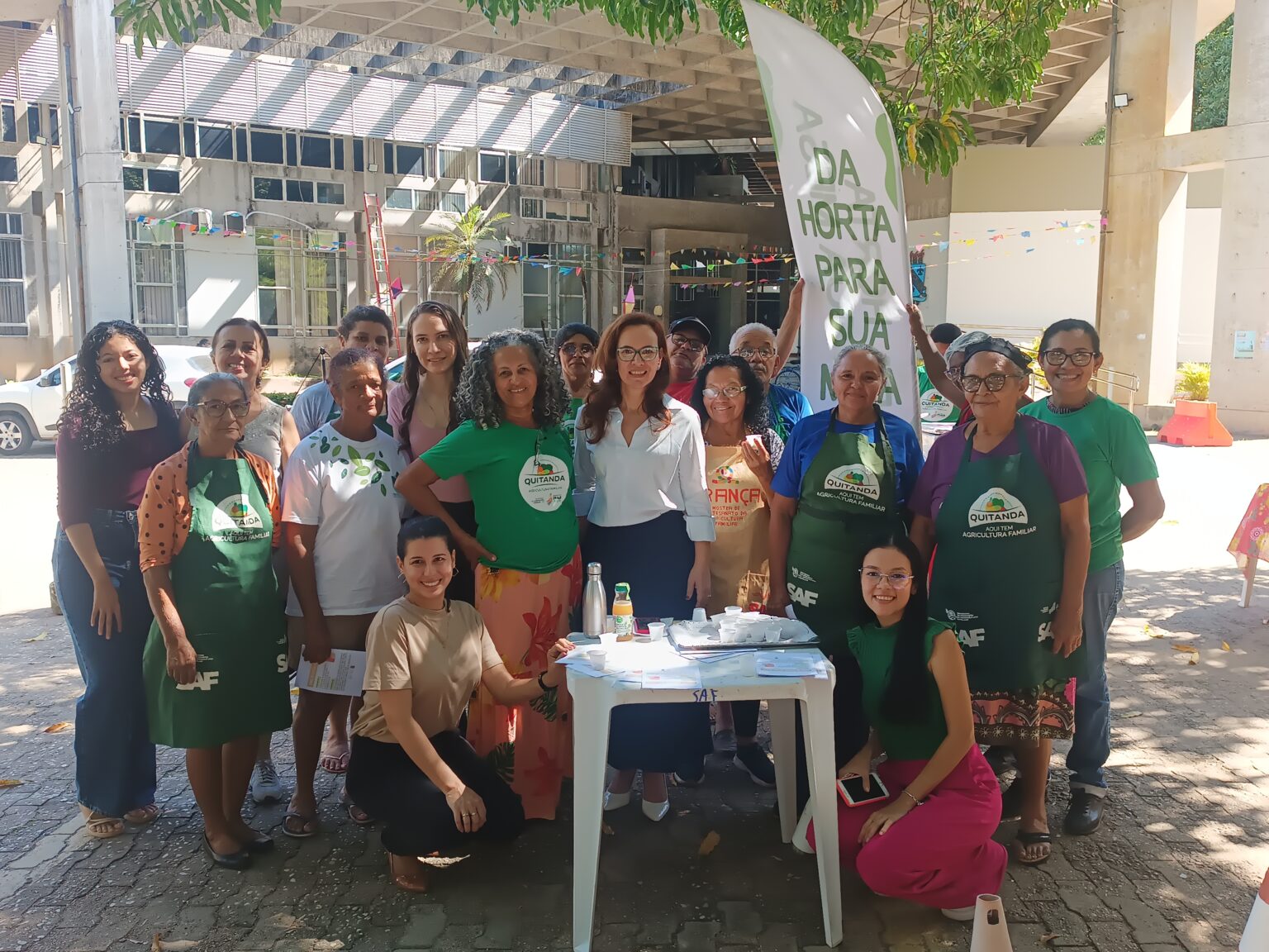 Estudantes de Nutrição promovem conscientização sobre desperdício de alimentos na Uespi