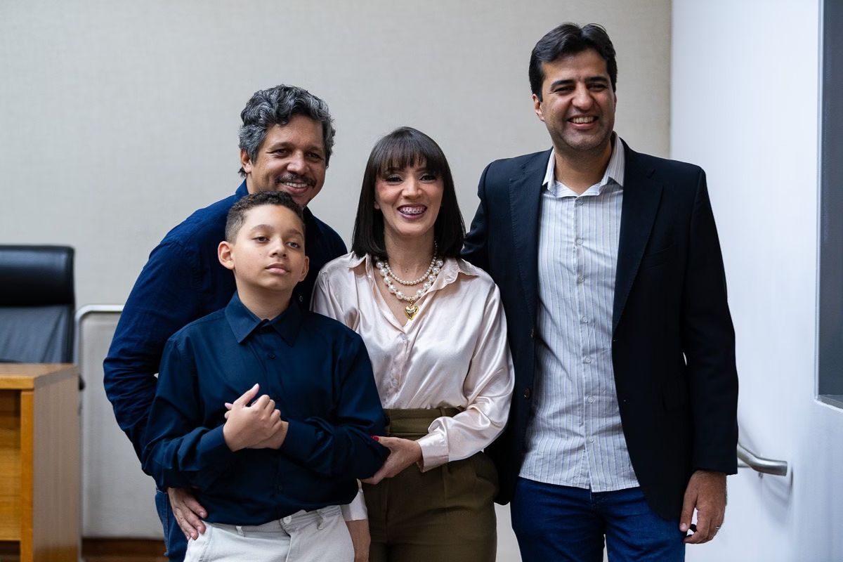 Aluno de 11 anos cria fórmula matemática e recebe Moção de Louvor na CLDF
