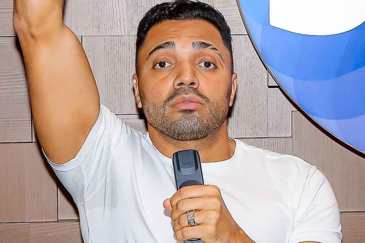 MPCE denuncia humorista Tirullipa por importunação sexual durante evento em Fortaleza