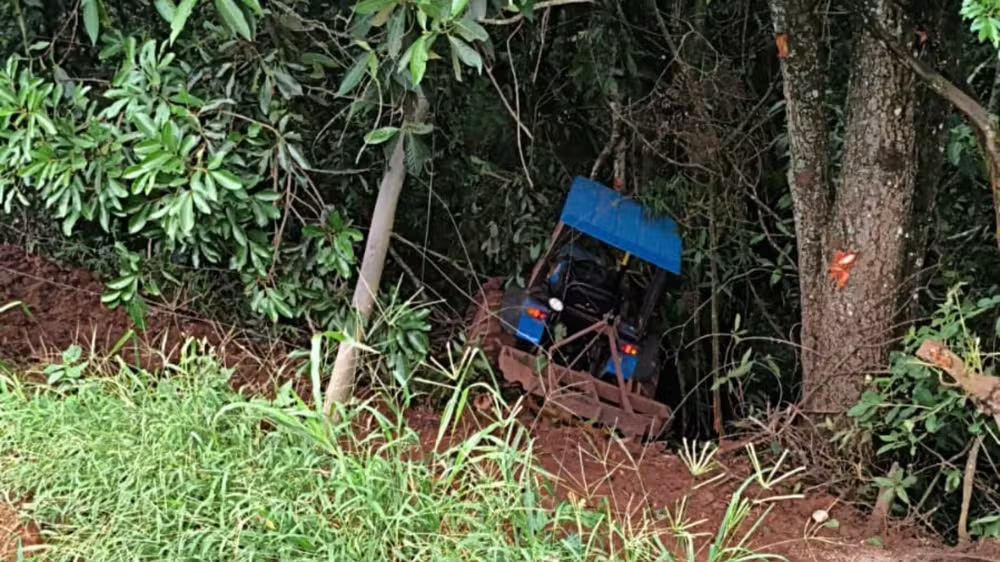 Adolescente de 17 anos morre em acidente com trator durante visita ao pai em fazenda de MG