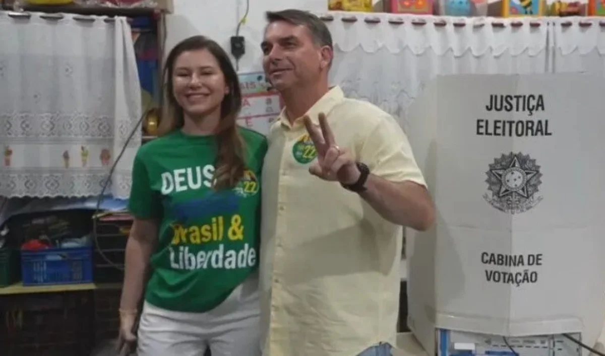 Flavio Bolsonaro Vota