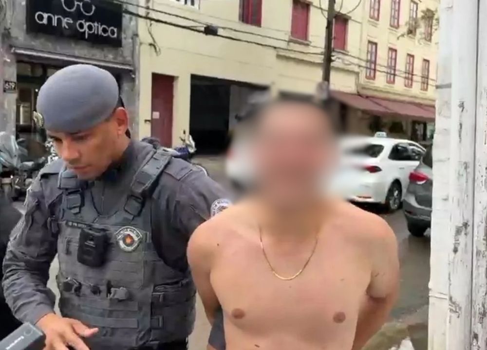 Homem é preso após esfaquear o pai e tentar matar a própria esposa em SP