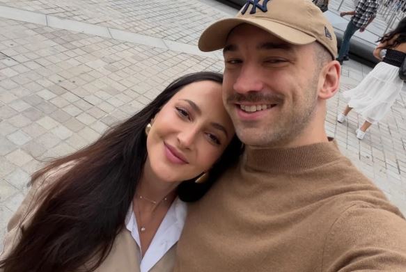 Léo Ortiz e Maitê Lo Sardo anunciam o nascimento da primeira filha, Serena