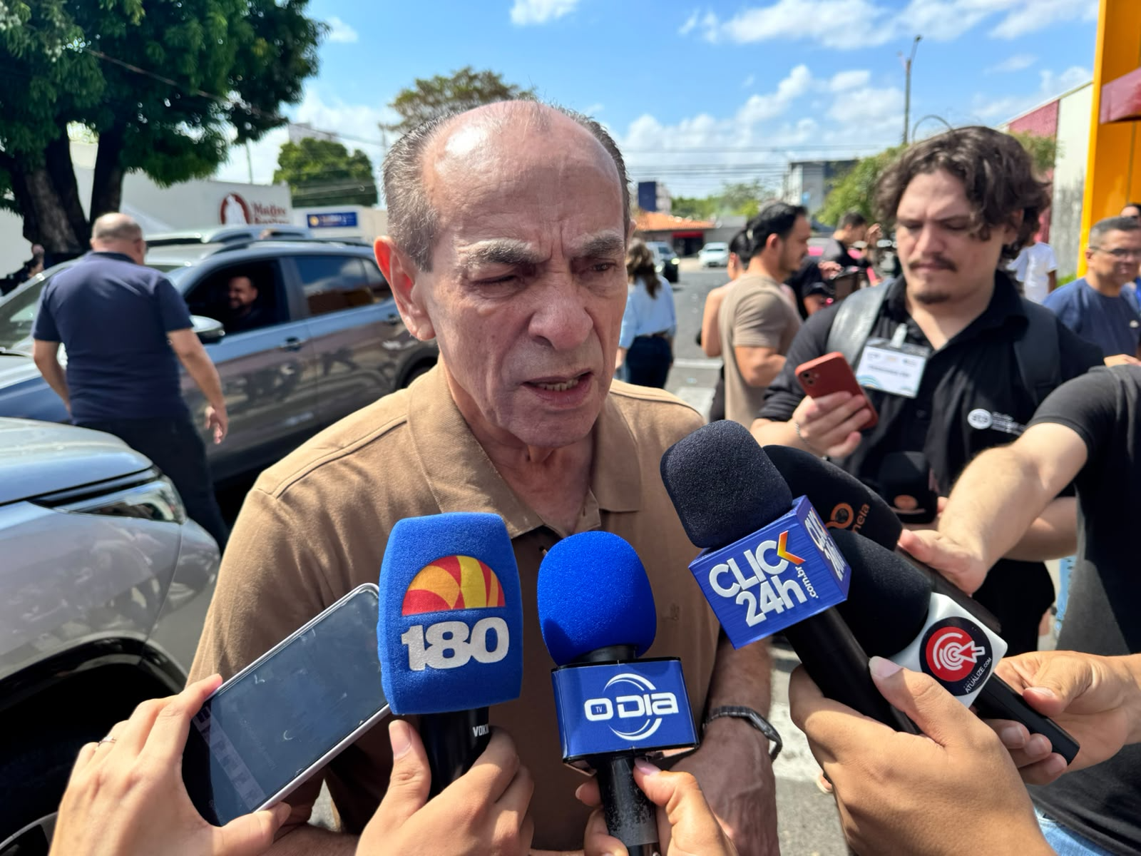 Marcelos Castro