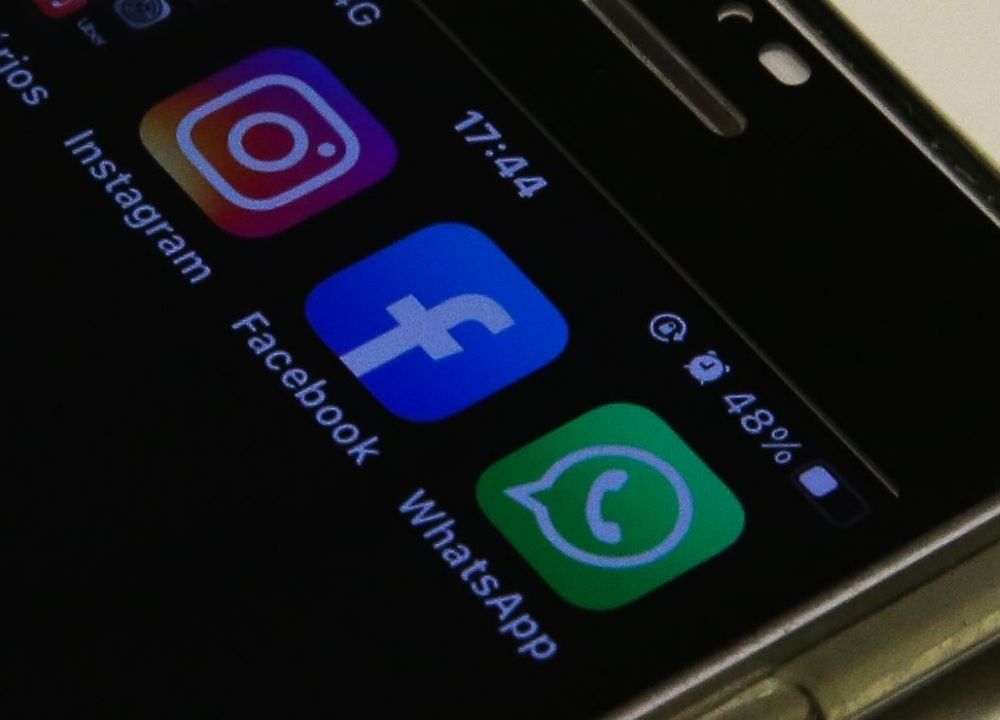 Meta alega problemas técnicos para menor alcance de Lula nas redes; aplicativos, Facebook, Whats, Instagram