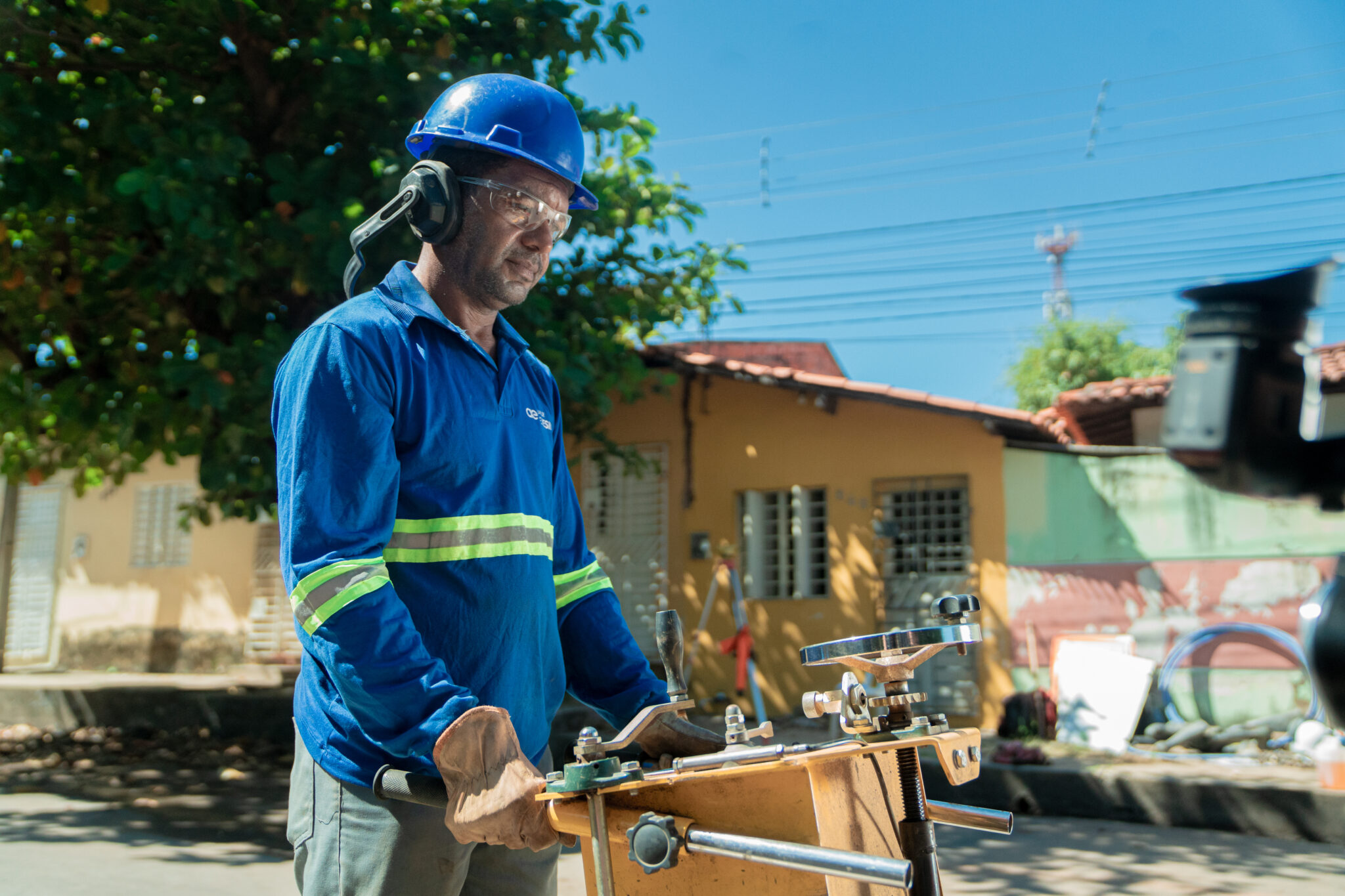 Obras de esgotamento sanitário avançam em cinco bairros de Teresina