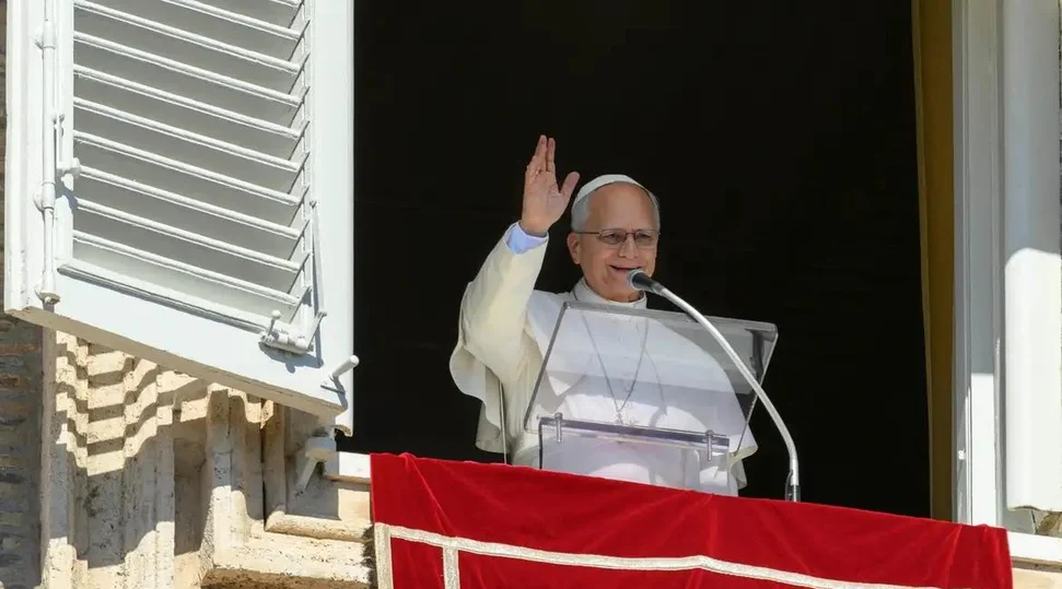 Papa Leão XIV é internado para retirada de nódulo no pulmão em Roma