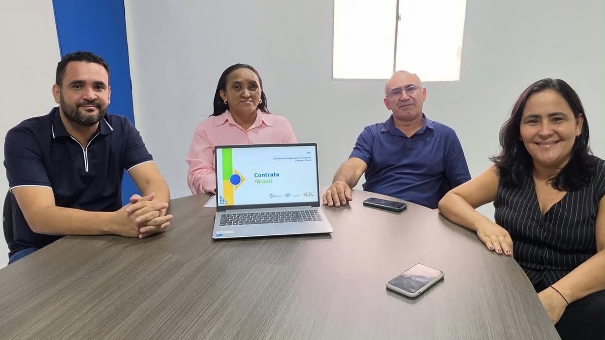 Reunião em Assunção do Piauí debate adesão ao programa Contrata+Brasil